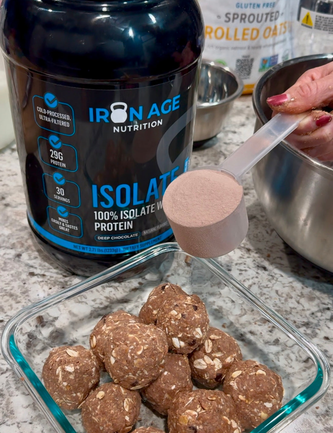 Chocolate-PB protein balls