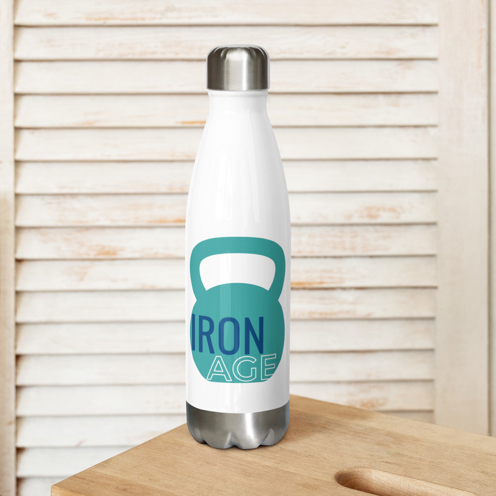 Stainless steel water bottle